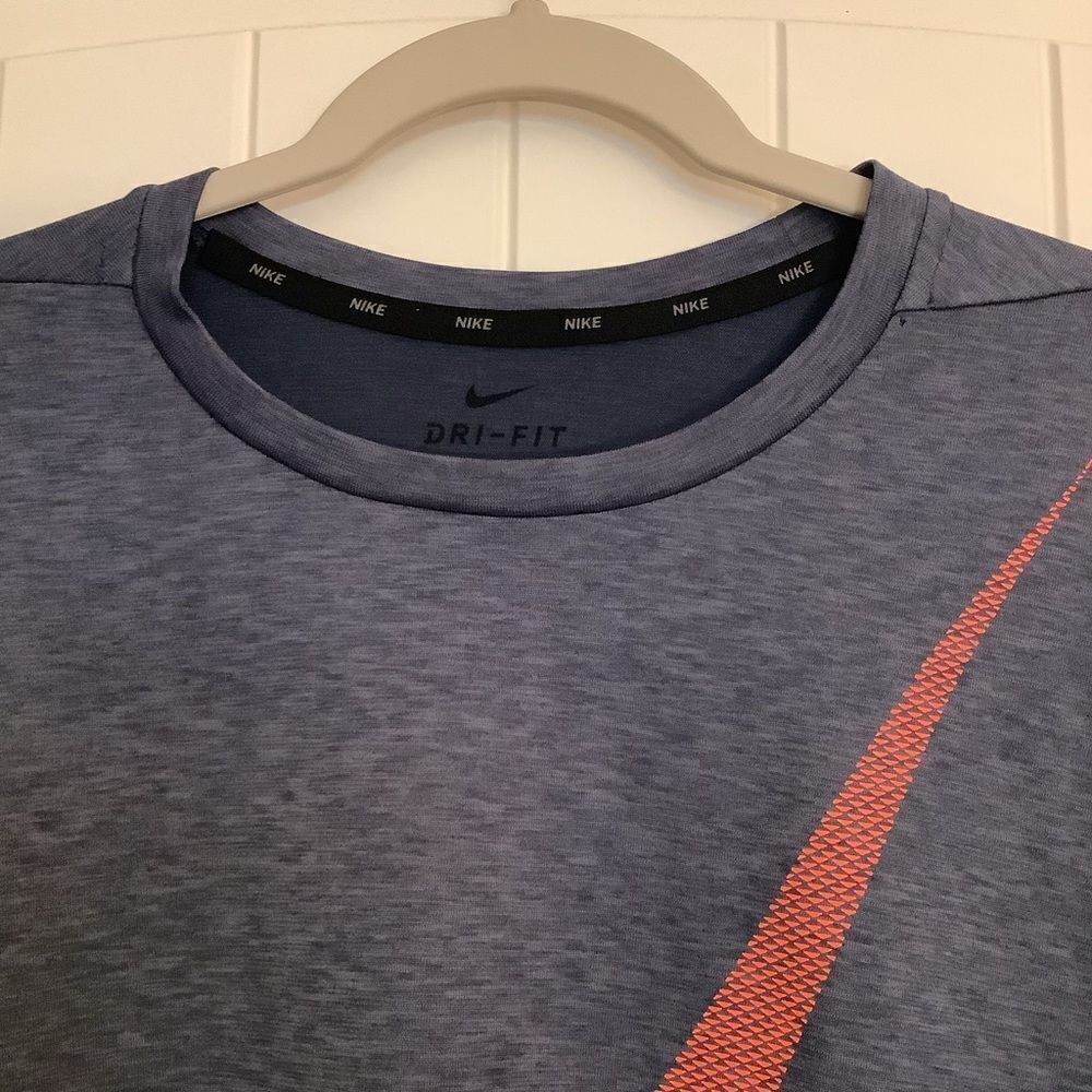 Nike‎ DriFit Athletic Shirt - Picture 2 of 3